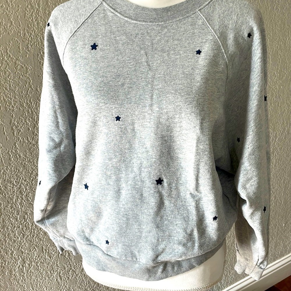 Gap embroidered sweater